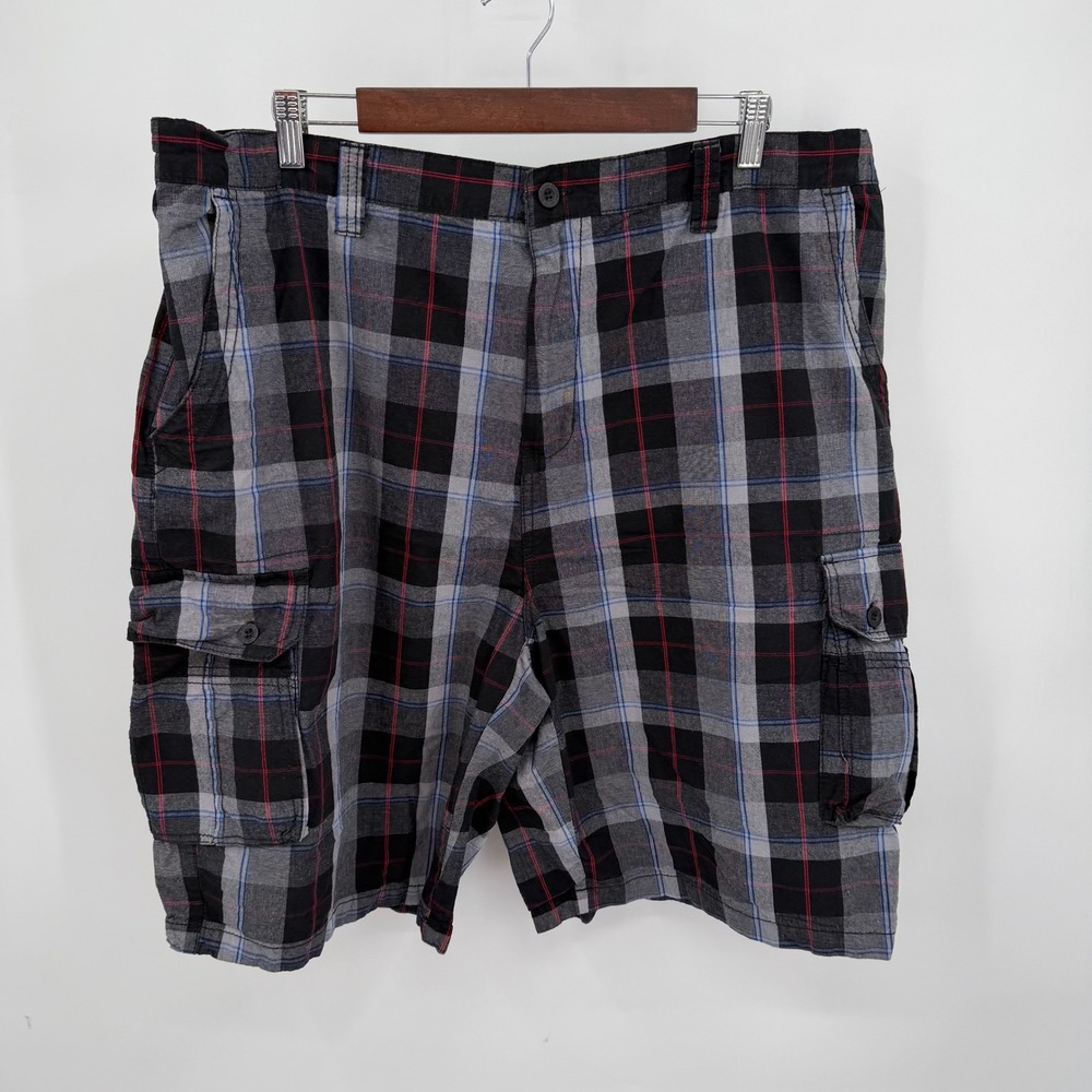 Beverly Hills Polo Club Mens Size 44 Shorts Plaid Black Red Blue Cotton Cargo